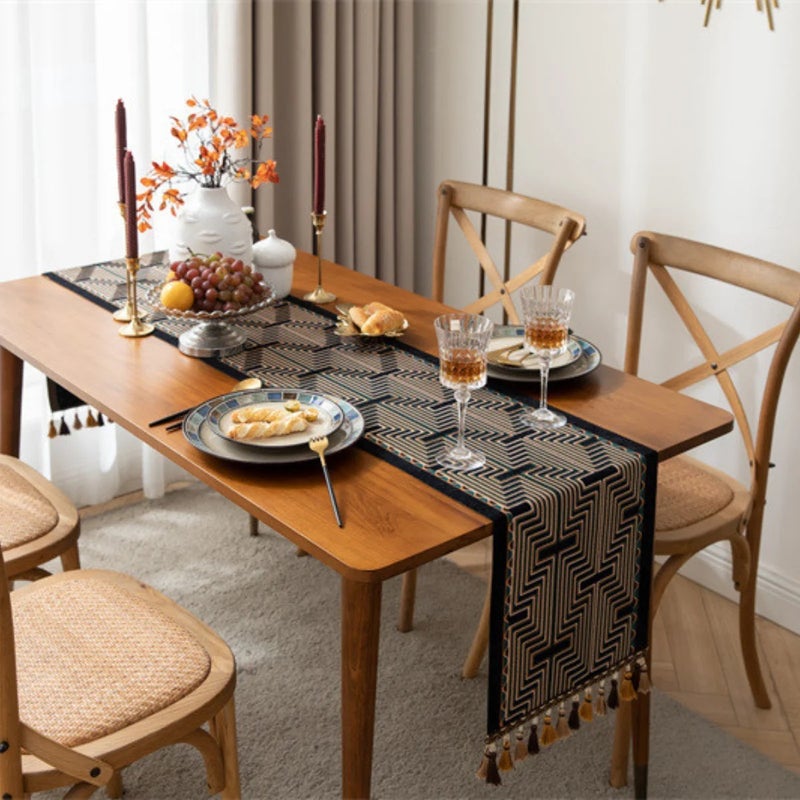 Bluejw Retro Geometric Lines High Quality Jacquard Table Runner Black Luxury Table Runner With Tassel - Image 3